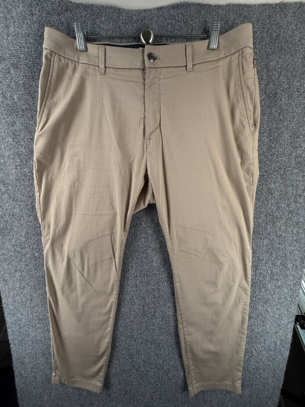 Birddogs Beige Chino 34x30 Stretch Performance Casual Comfort Tapered Leg